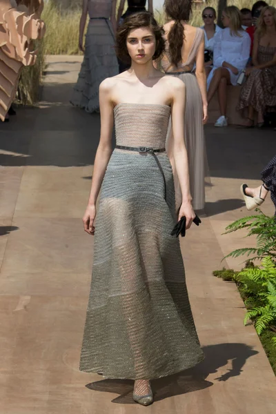 Look 65